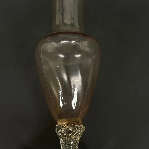 Vintage Pink Depression Glass Bud Vase‎ Twisted Stem Ruffled Trumpet Rim Small - Picture 4 of 8